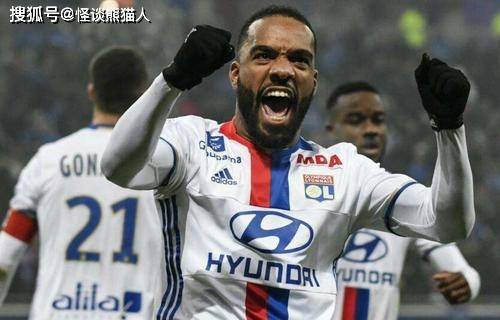 惊天冤案！5亿欧元欠条烧成降级令，里昂更衣室惊现本泽马血书